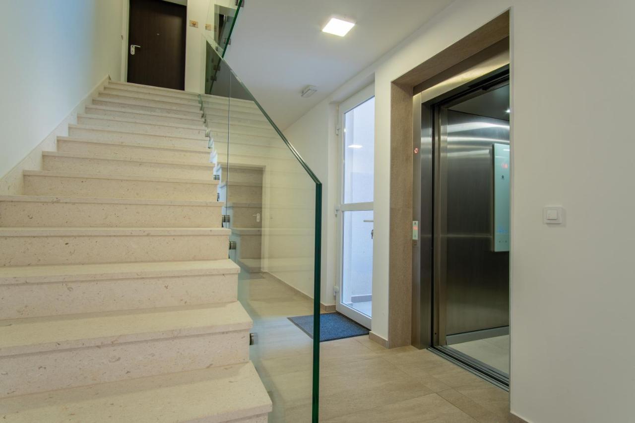 Apartments Mandre II Extérieur photo