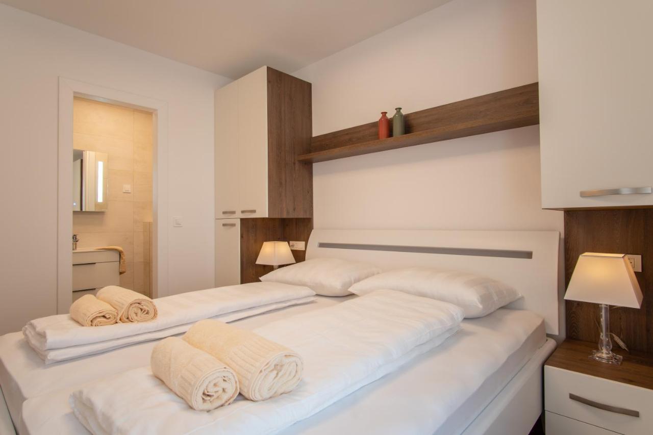 Apartments Mandre II Extérieur photo