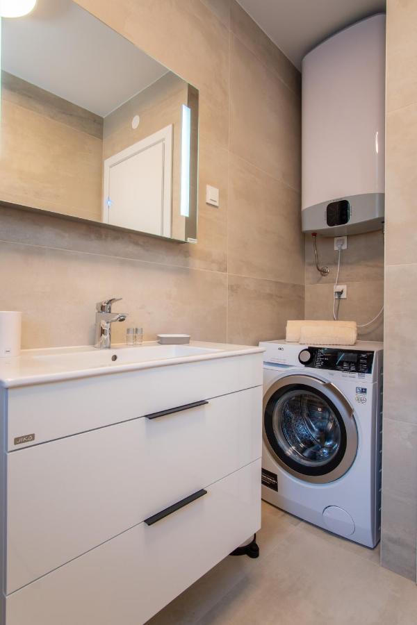 Apartments Mandre II Extérieur photo